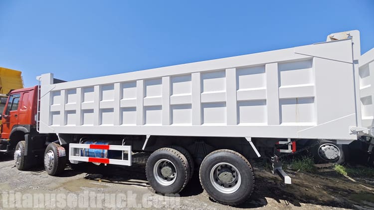 8x4 Used Howo Dump Trucks 2022 for Sale in Guam