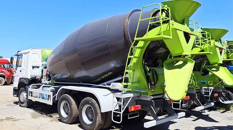 Used Sinotruk Howo Concrete Mixer Truck for Sale