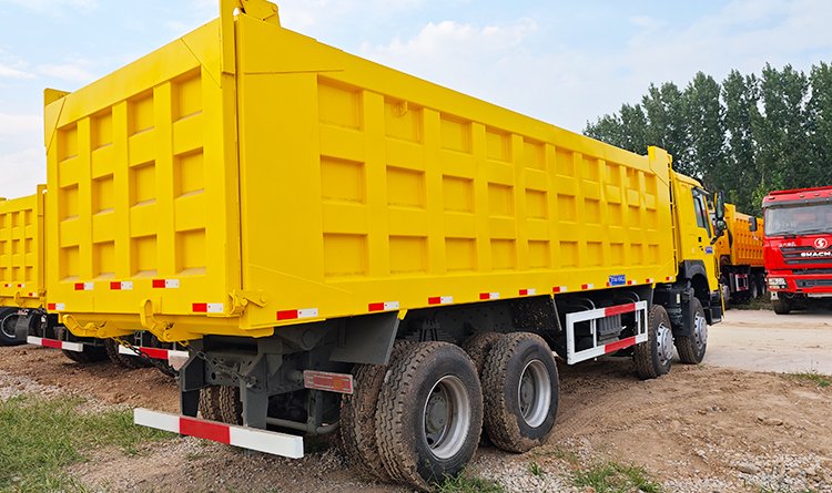 Howo 8x4 Cheap Used Dump Trucks for Sale Near Me in Nigeria