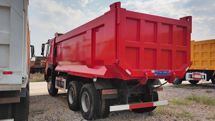 Used Howo Dump Truck 371 for Sale in Rwanda
