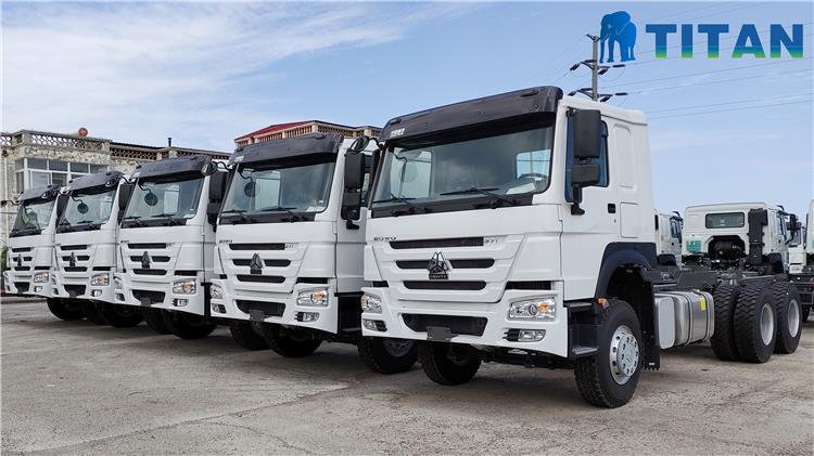 CNHTC Sinotruk Howo 6x4 Tractor Truck 10 Tires Used for Sale In Angola