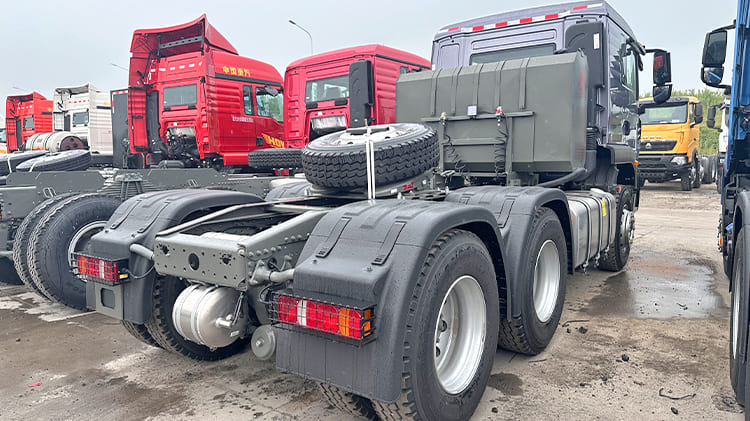 Sinotruk Used Howo 371 Trucks 10 Wheel for Sale in Nigeria
