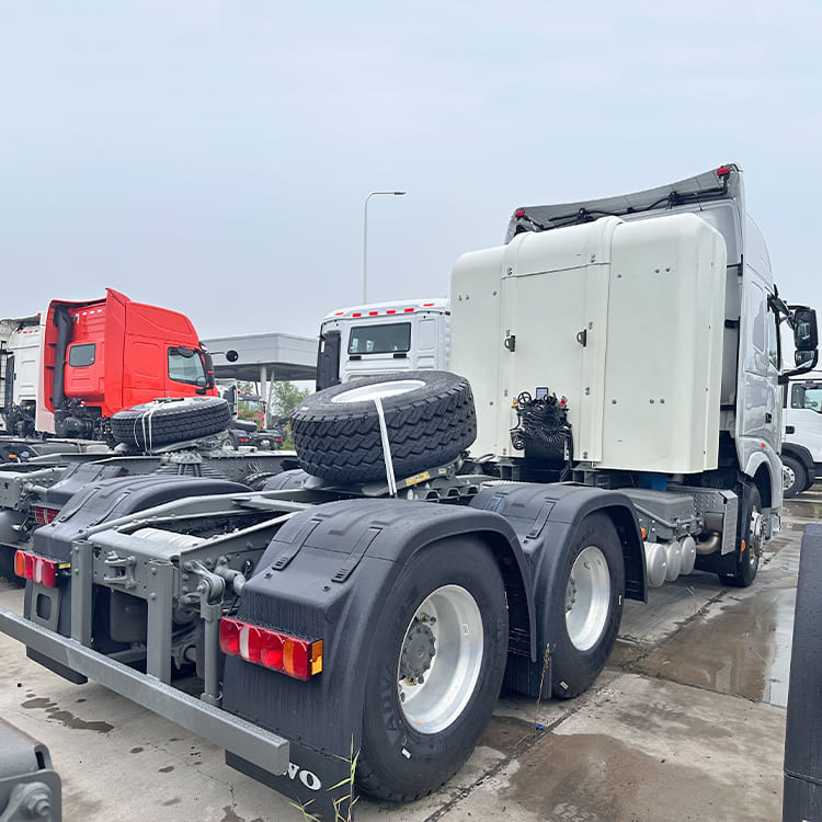 Used Howo 6X4 CNG Truck