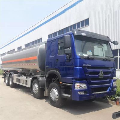 Used Sinotruk Howo 20000 L Fuel Tanker Trucks