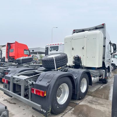 Used Howo 6X4 CNG Truck